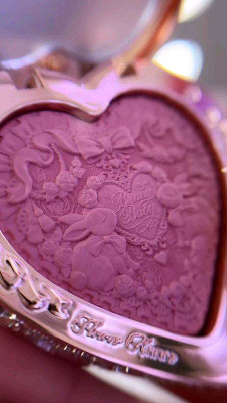 Cute Makeup💖🐇 #FlowerKnows Bunny Garden Collection Freeze-Dried #Blush #Fyp #Makeup #Beauty #ShopeeTrending